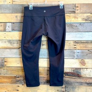 Lululemon Cropped Leggings Size 6